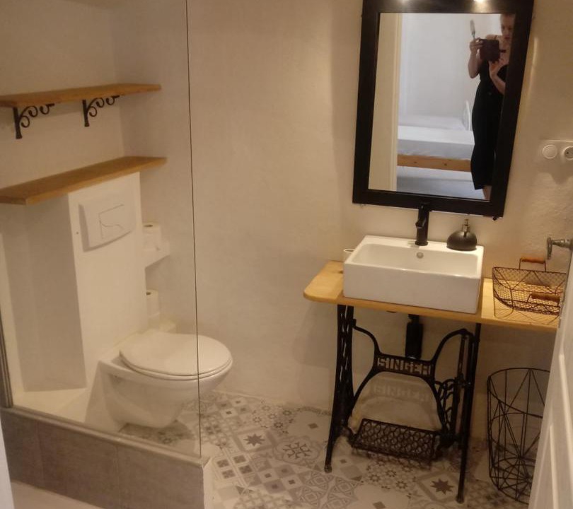 Photo of Bathroom in Saint-Laurent-le-Minier