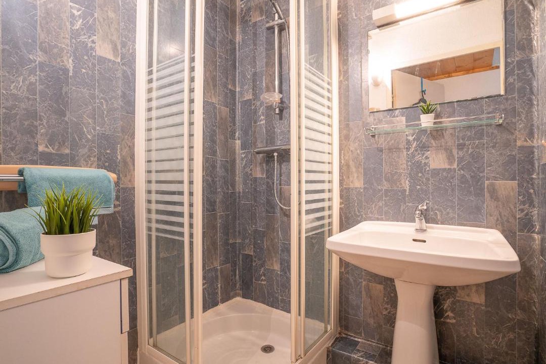 Photo of Bathroom in Le Grau-Du-Roi