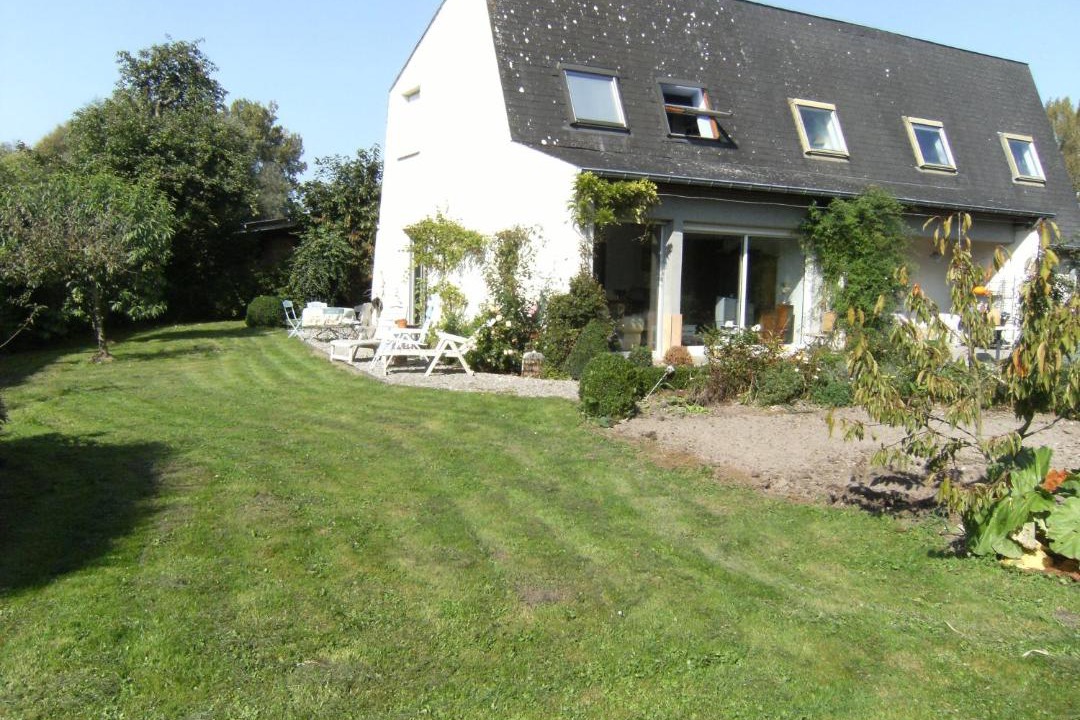 Photo of Buildings in Erondelle