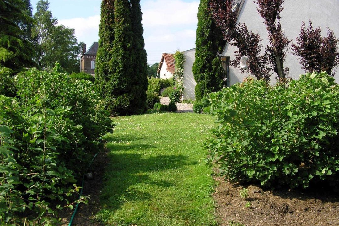 Photo of Others in Erondelle