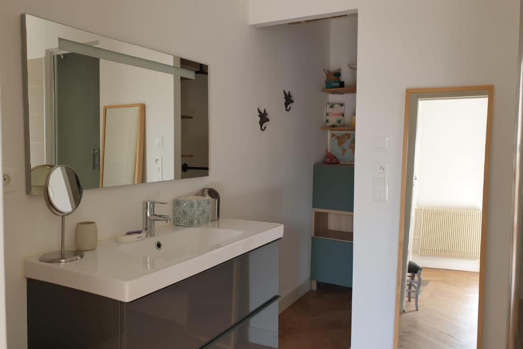 Photo of Bathroom in La Croix Rousse