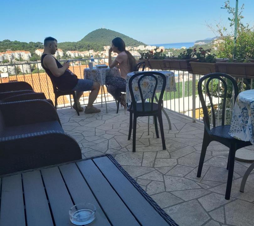 Photo of Patio Balcony in Gornji Kono