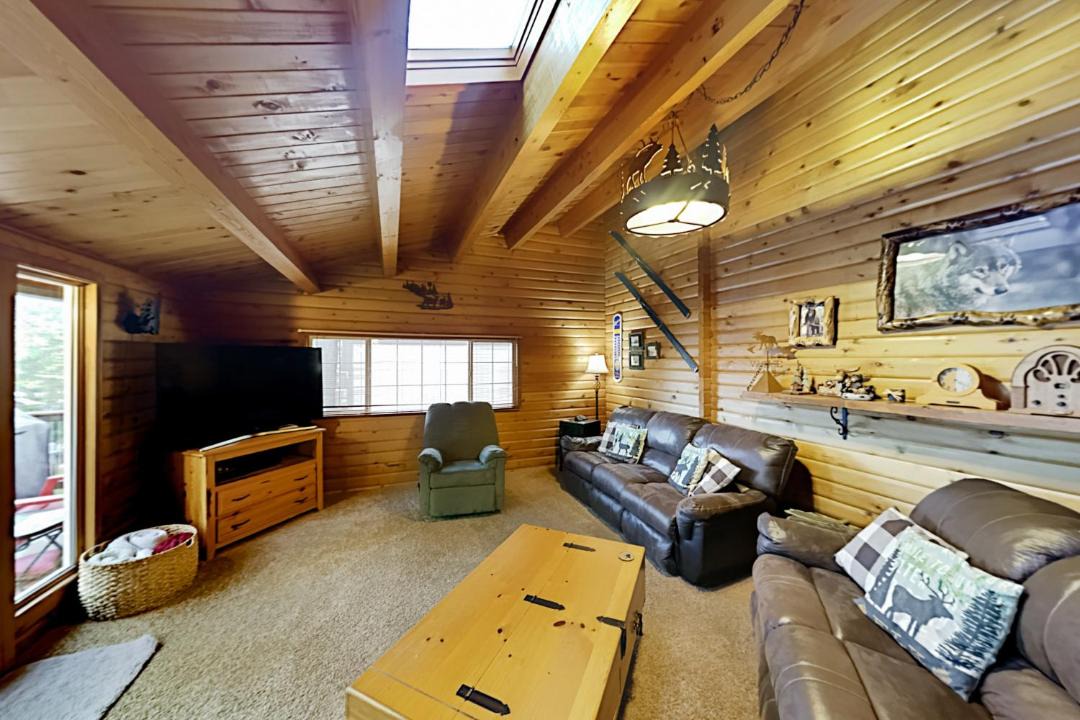 Photo of Livingroom in Pioneer Trail