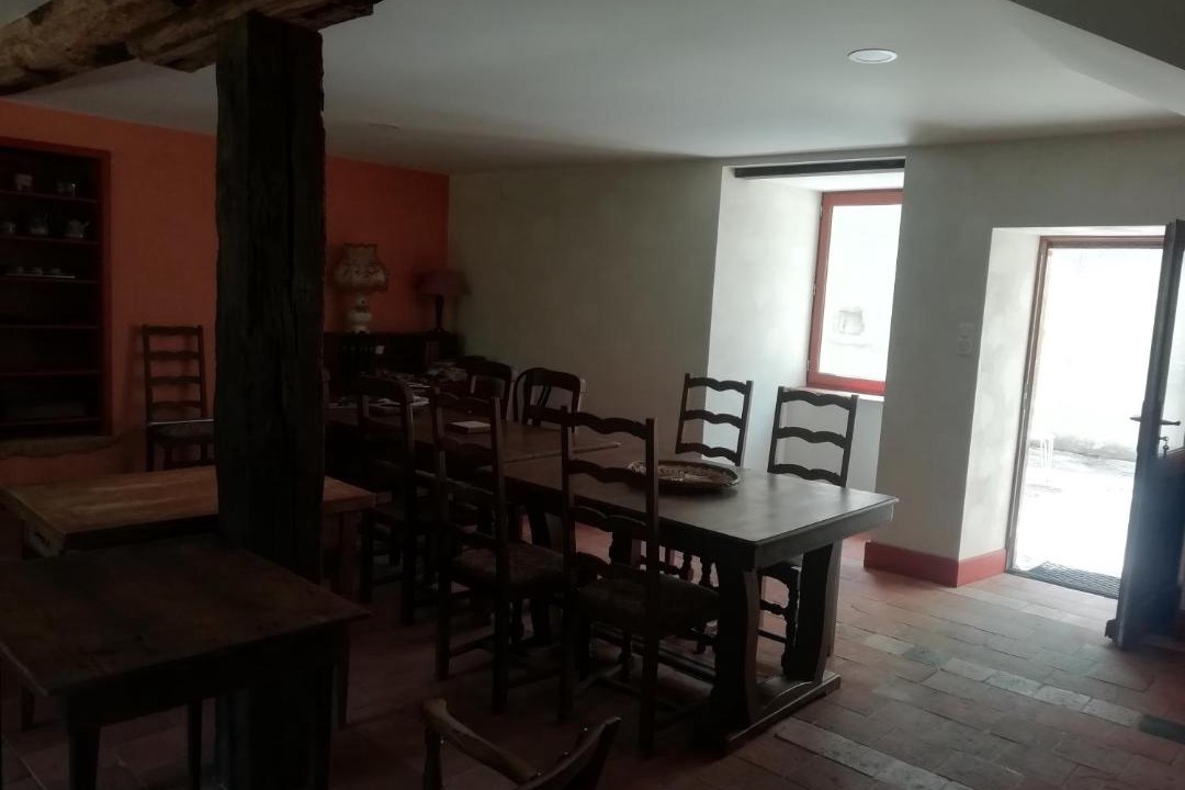 Photo of Livingroom in Charlieu