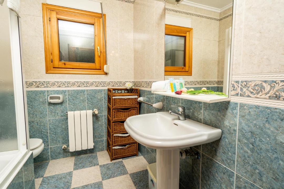 Photo of Bathroom in Media Luna