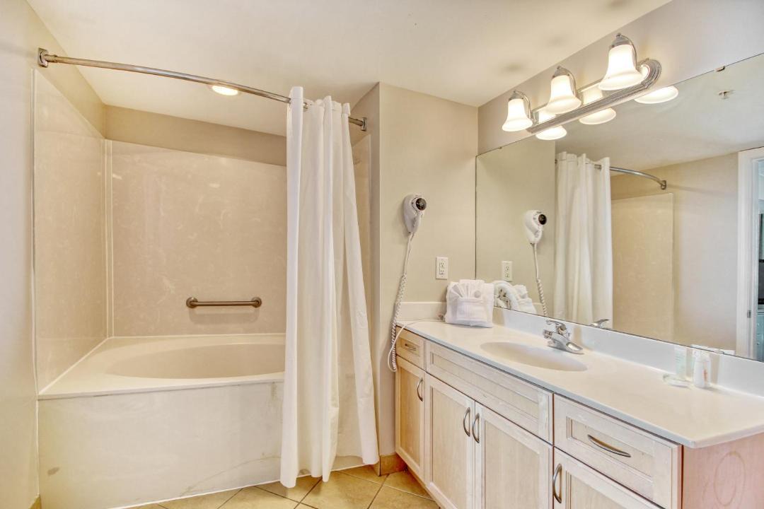 Photo of Bathroom in Cherry Grove Beach