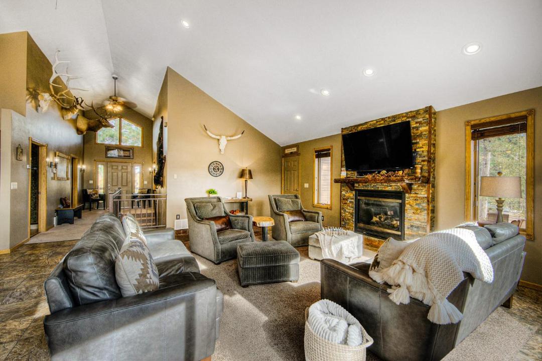 Photo of Livingroom in Deadwood