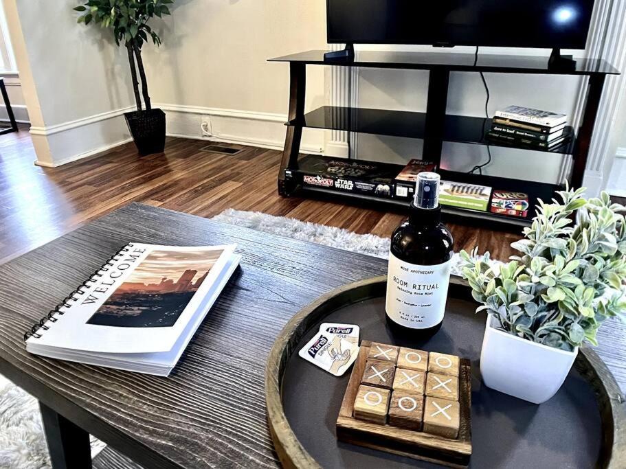 Photo of Livingroom in Old Irving Park