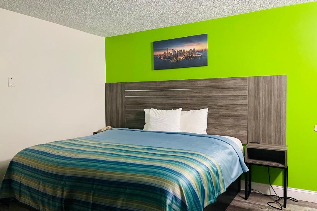 Photo of Others in Linden