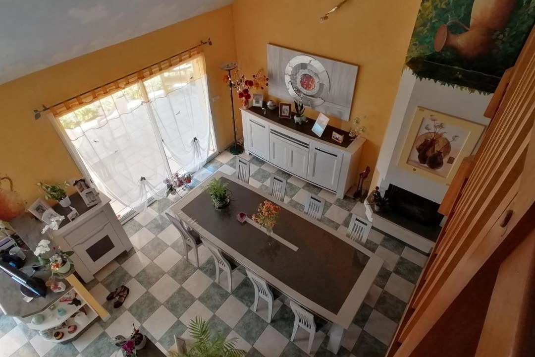 Photo of Others in Ballon