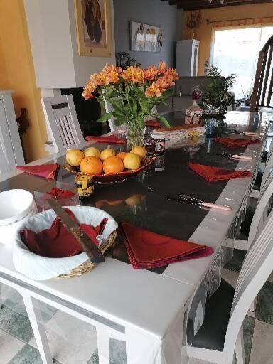 Photo of Others in Ballon