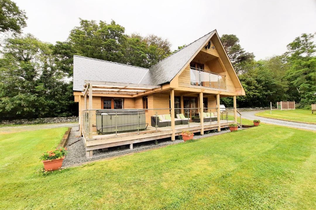 Photo of Buildings in Llanbedr