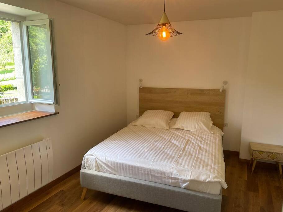 Photo of Bedroom in Saint-Romain