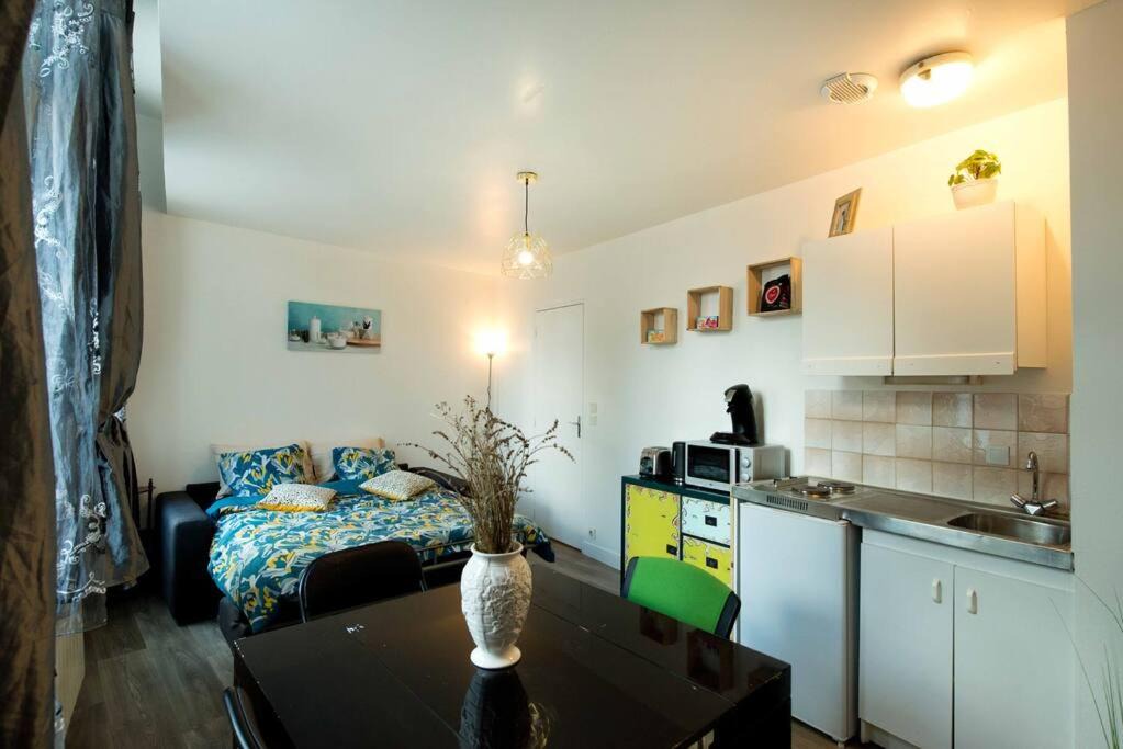 Photo of Livingroom in Sainte-Anne - Faubourg Noyon