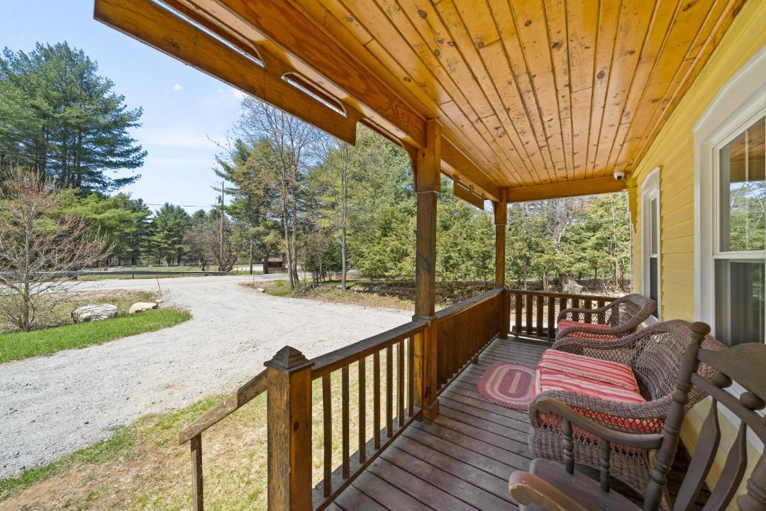 Photo of Patio Balcony in Adirondack