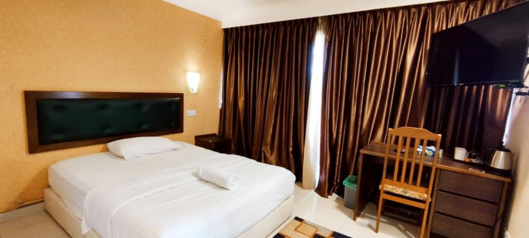 Photo of Bedroom in Parit Raja