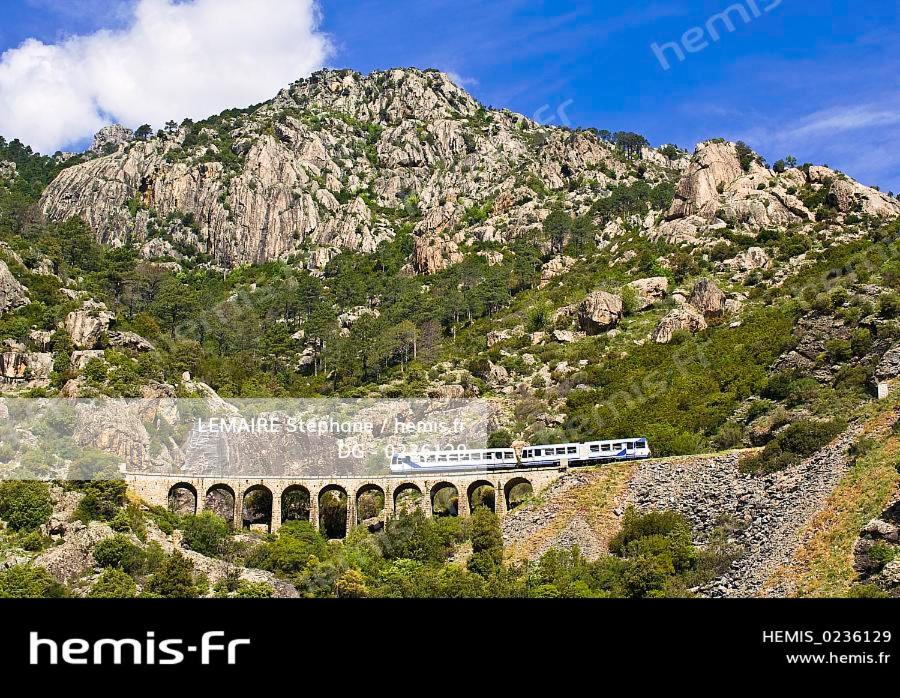 Photo of Buildings in Guiselle