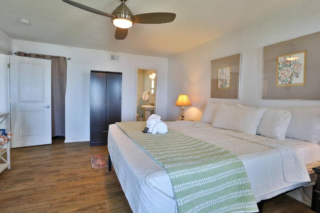 Photo of Bedroom in Pass-a-Grille Historic District