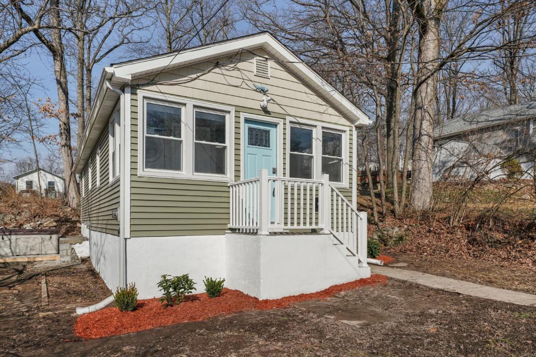 Photo of Buildings in Hopatcong