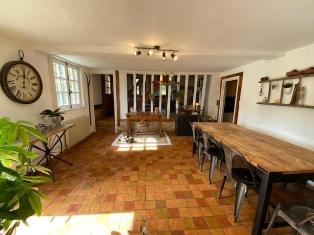 Photo of Livingroom in Cambremer