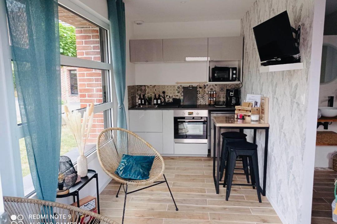 Photo of Others in Ecques