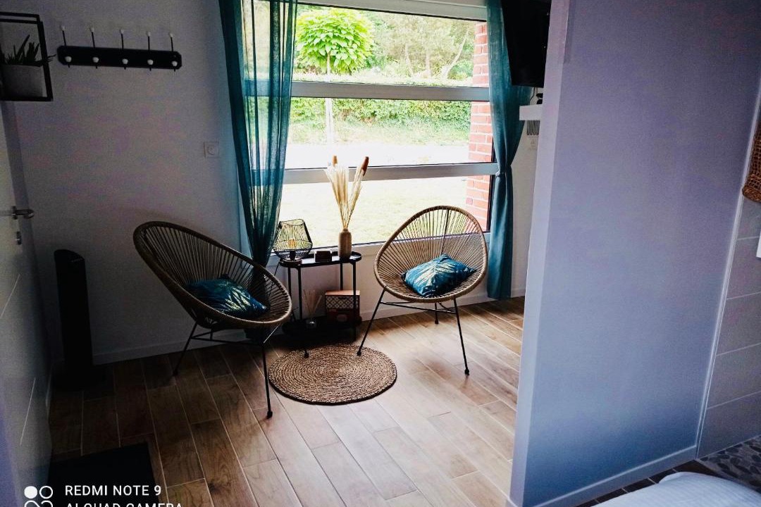 Photo of Others in Ecques