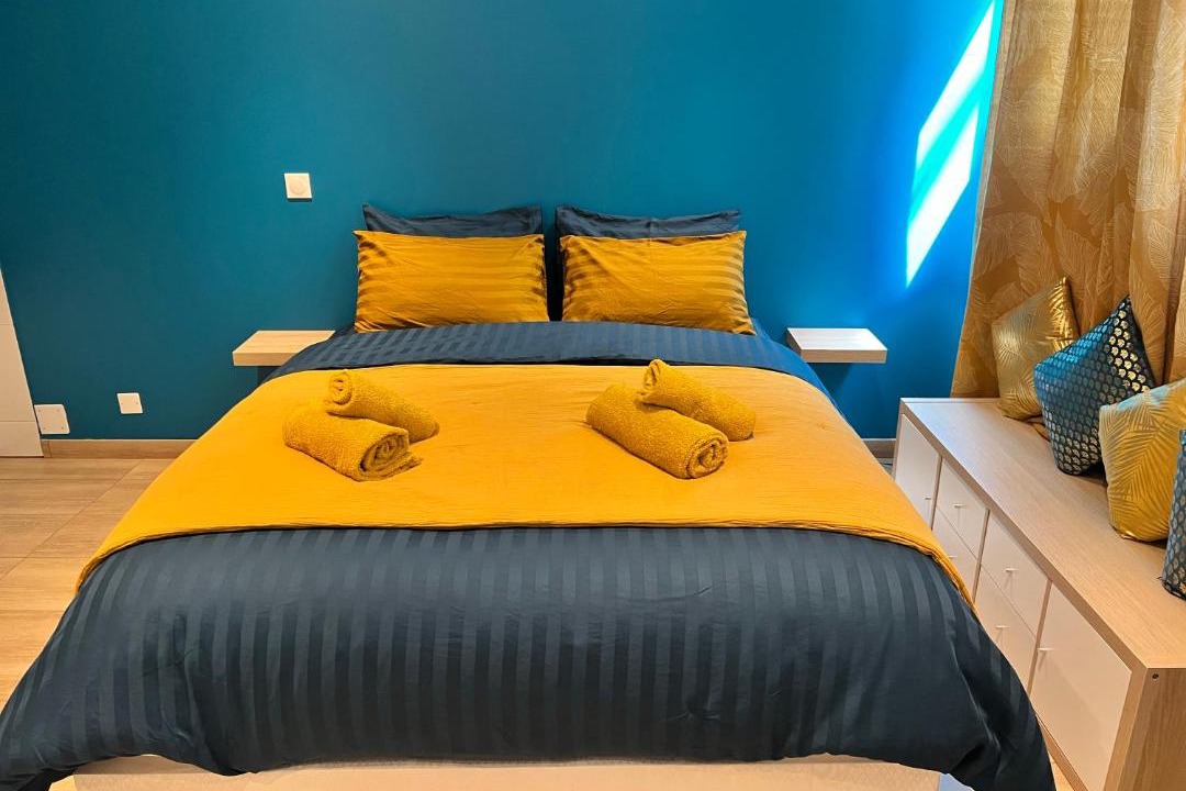 Photo of Bedroom in Anatole France