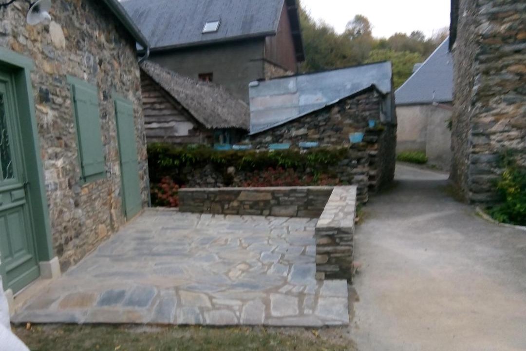 Photo of Buildings in Argut-Dessous