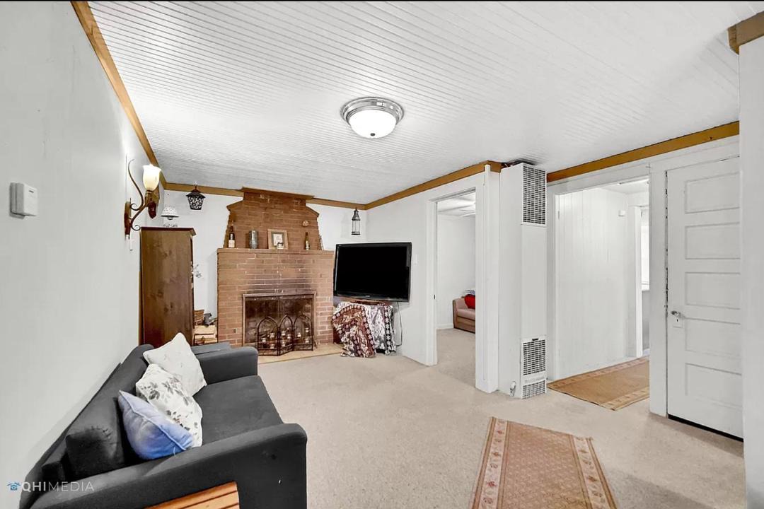Photo of Livingroom in Thayer