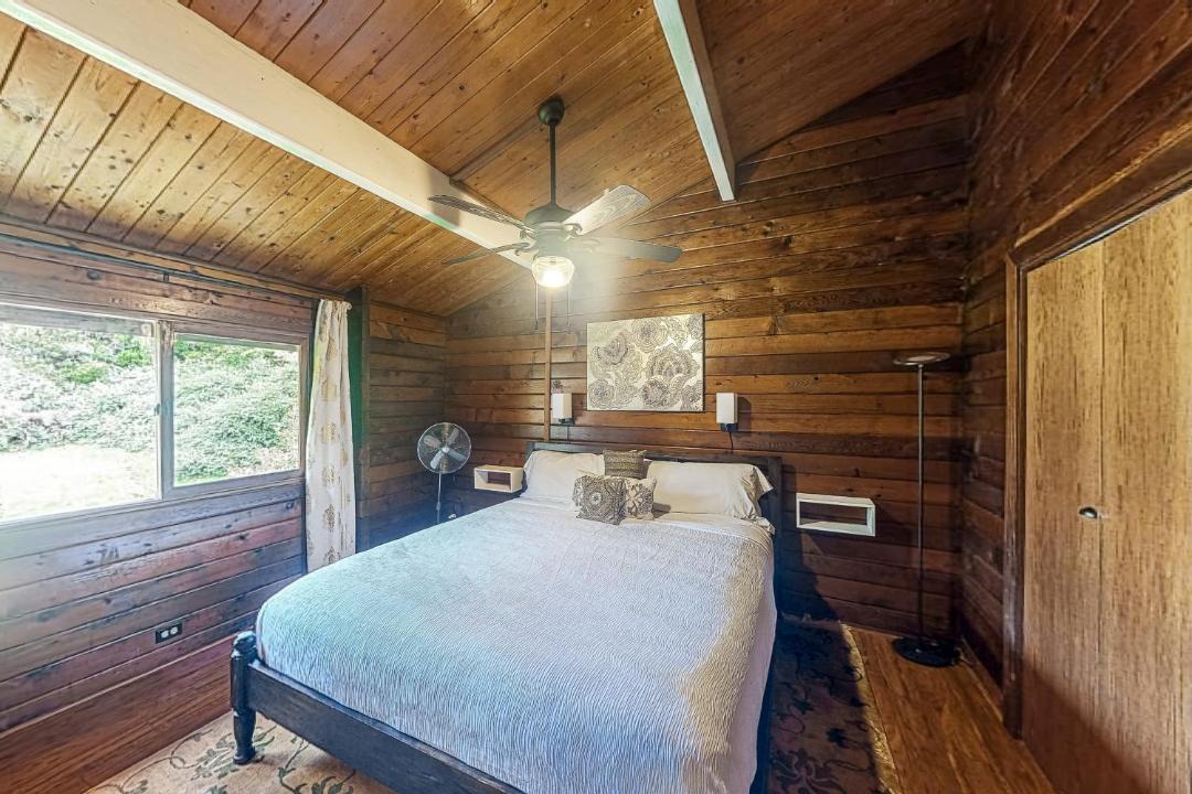 Photo of Bedroom in Volcano