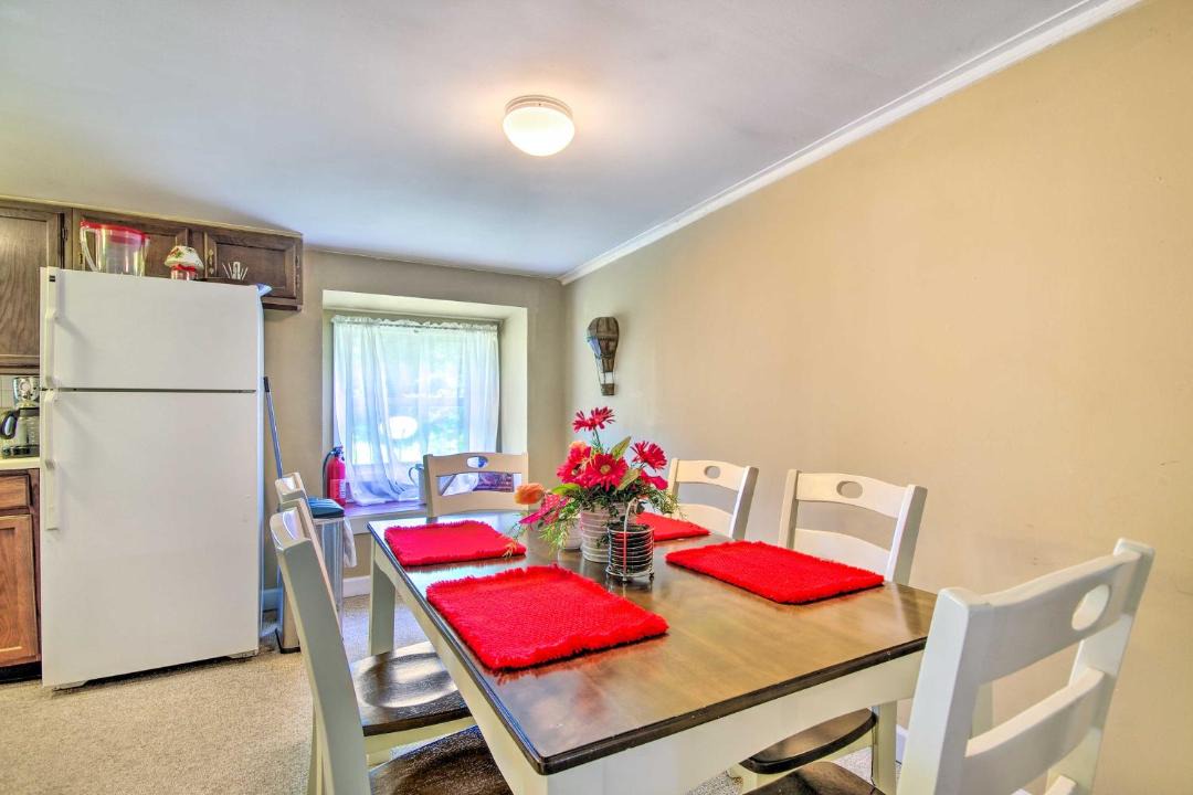 Photo of Livingroom in Hallsville