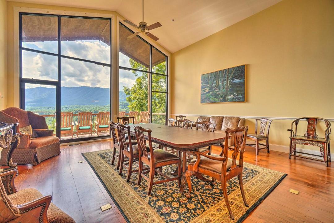 Photo of Livingroom in Townsend