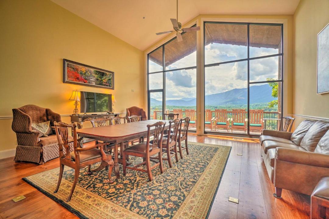 Photo of Livingroom in Townsend