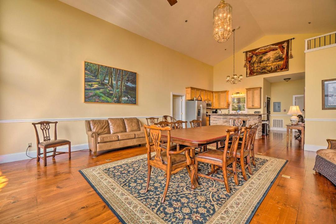 Photo of Livingroom in Townsend