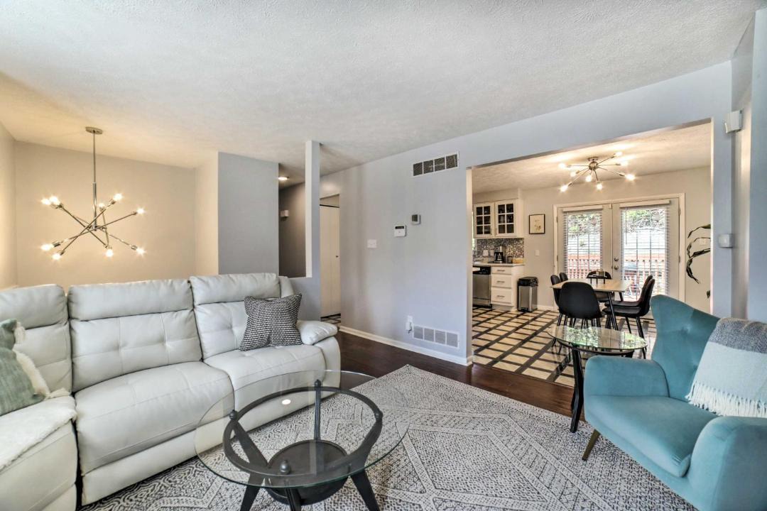 Photo of Livingroom in Brighton Heights