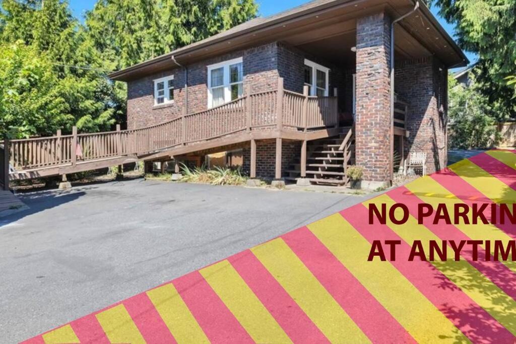 Photo of Buildings in Greenwood