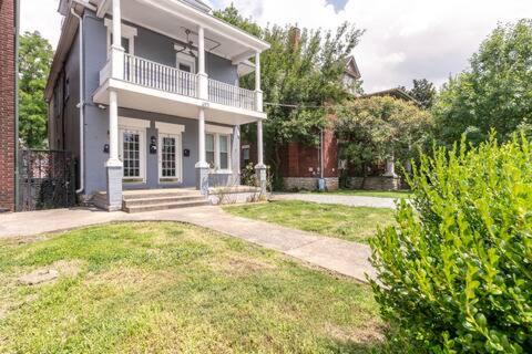 Photo of Buildings in Northside District
