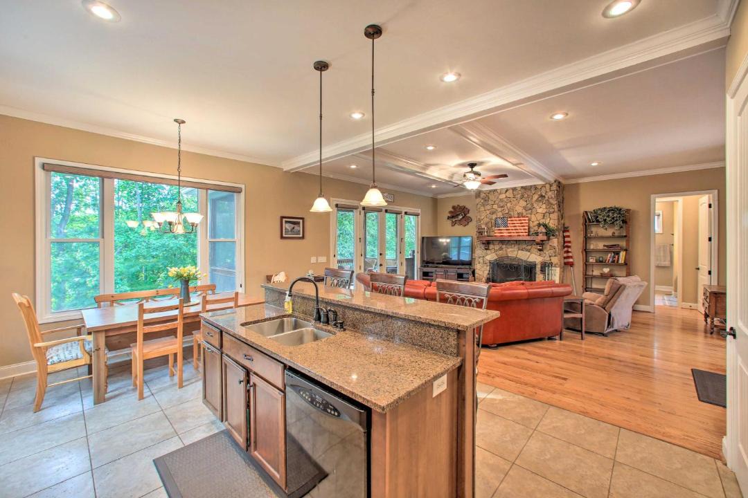 Photo of Livingroom in Townville
