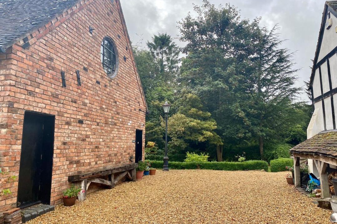 Photo of Buildings in Sutton Maddock