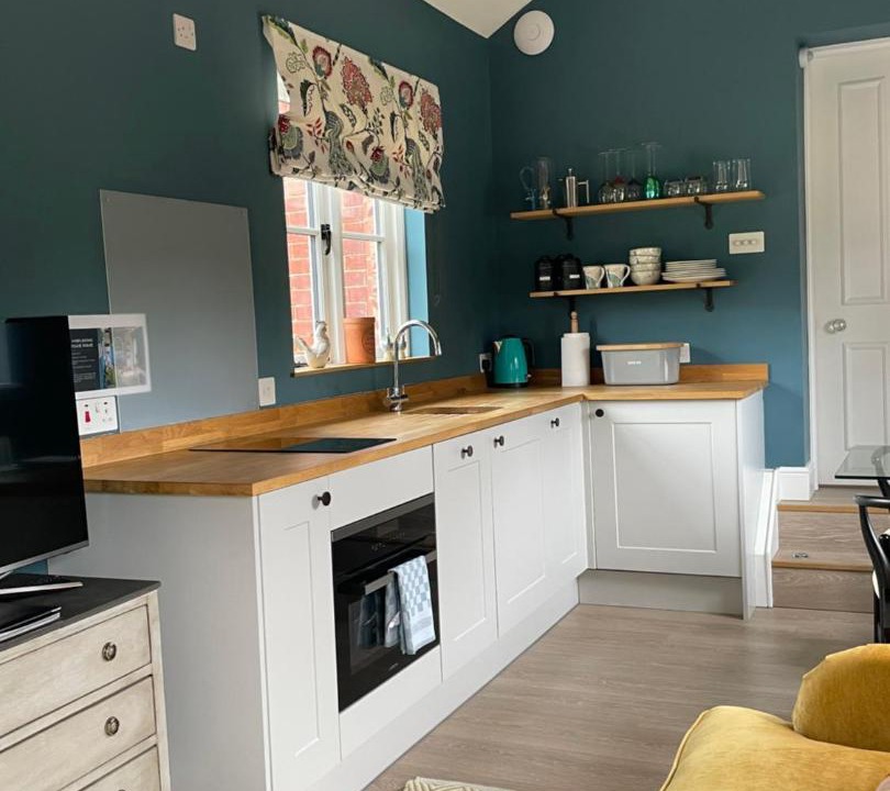 Photo of Others in Alton Barnes