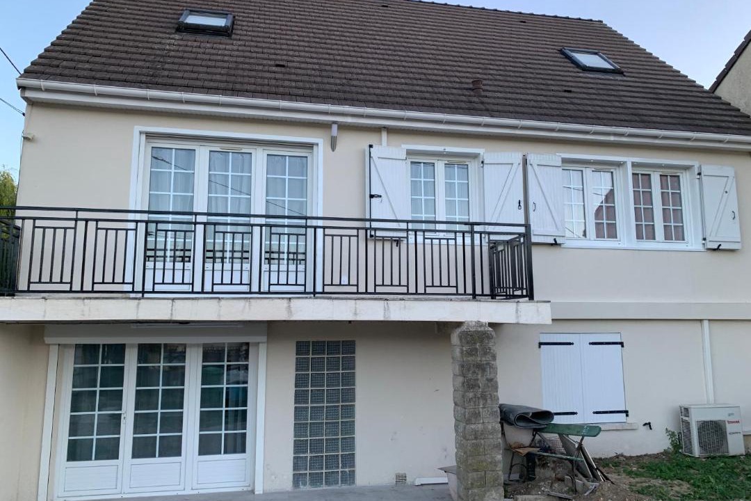 Photo of Buildings in Pierrelaye