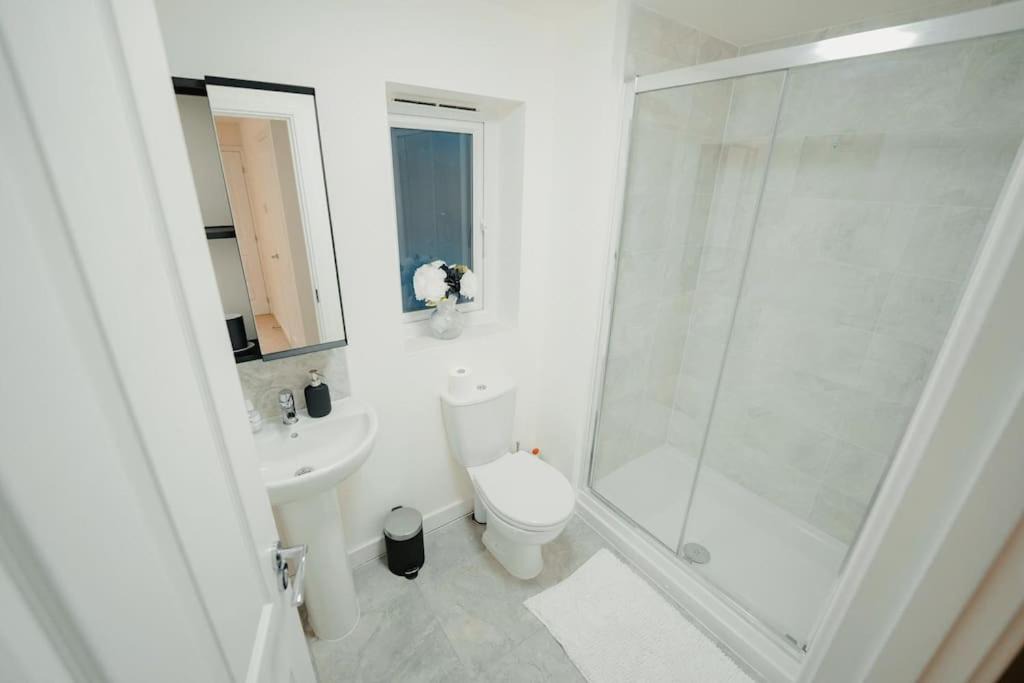 Photo of Bathroom in Thurnscoe