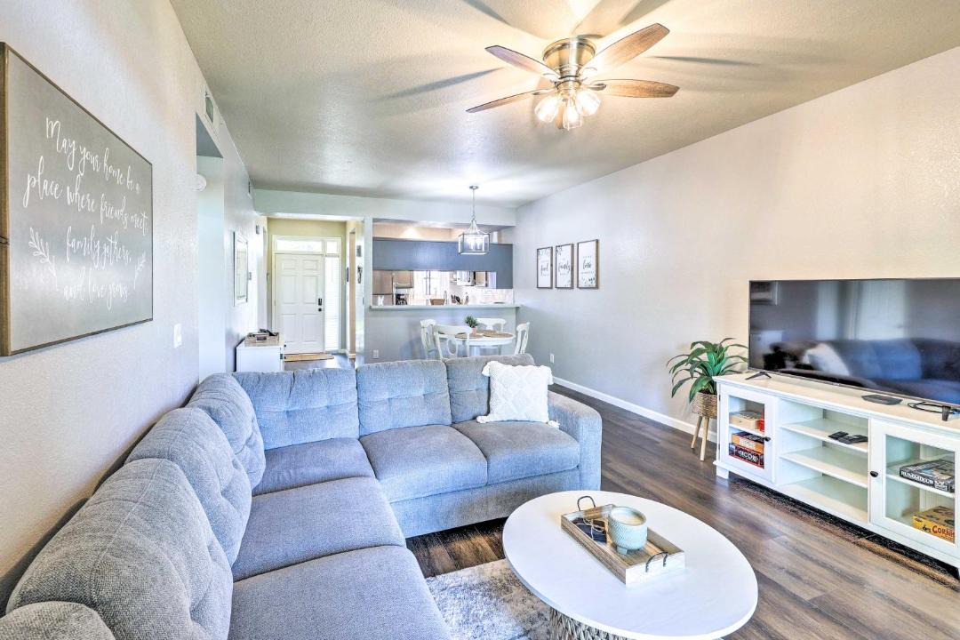 Photo of Livingroom in Arrowhead Ranch