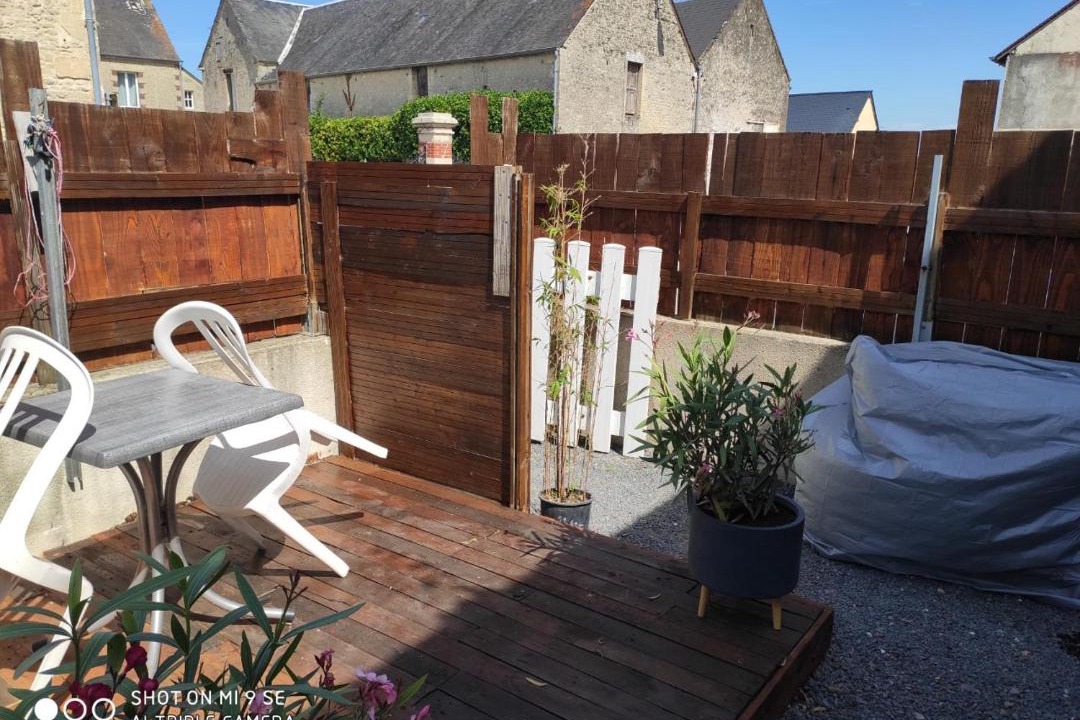 Photo of Patio Balcony in Saint-Come-de-Fresne