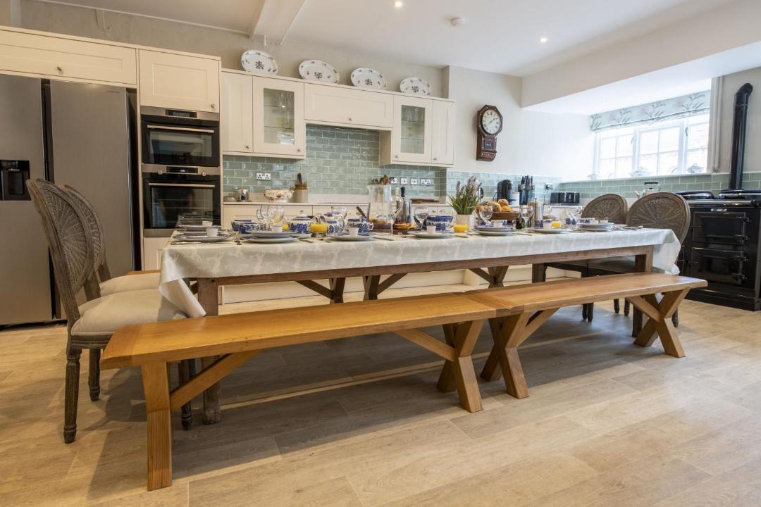 Photo of Others in Low Catton