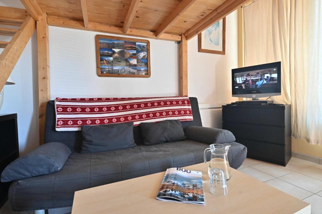 Photo of Others in Cognet