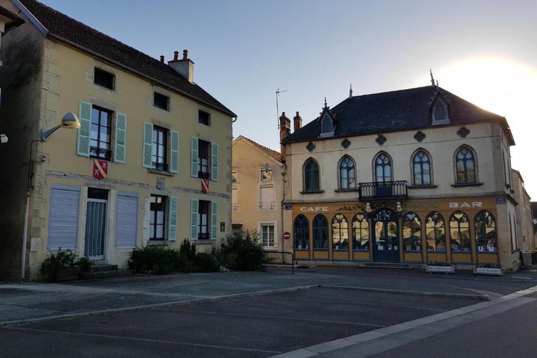 Photo of Buildings in Laignes