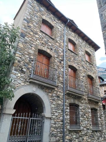 Photo of Buildings in Benasque