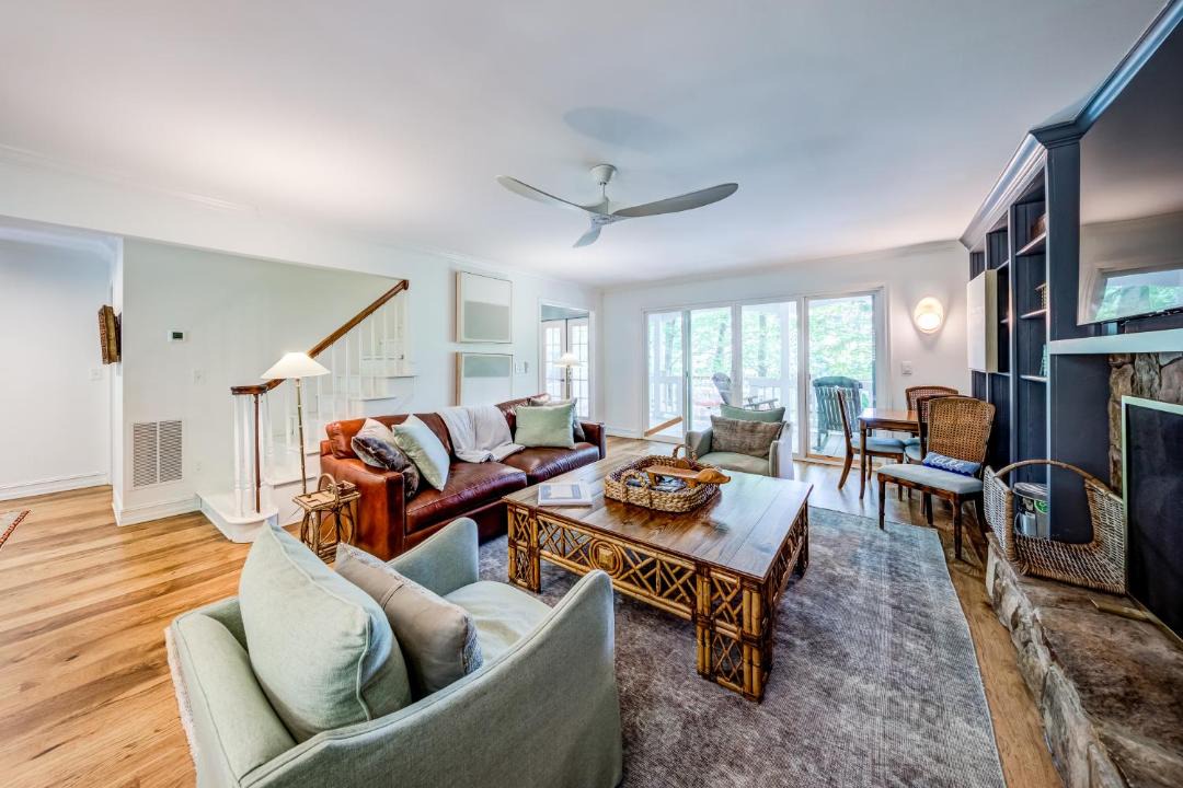 Photo of Livingroom in Blue Ridge