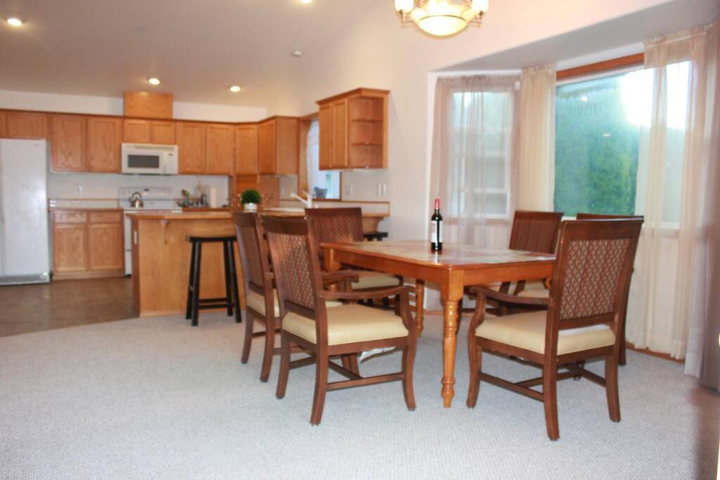 Photo of Livingroom in Everett